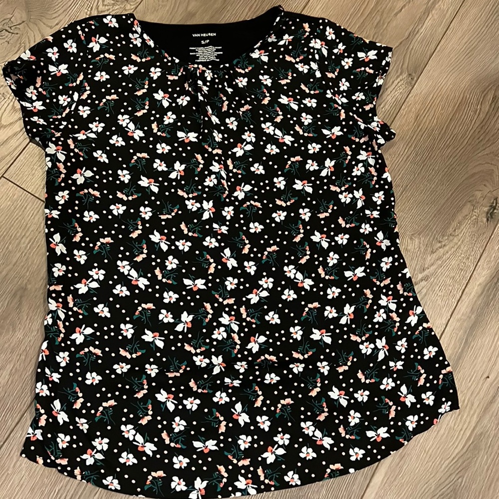 Small Black and Floral Blouse